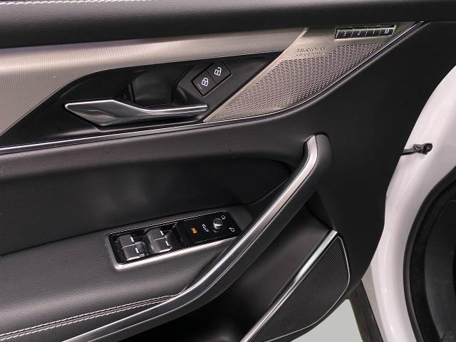 2025 Jaguar F-PACE Vehicle Photo in Appleton, WI 54913