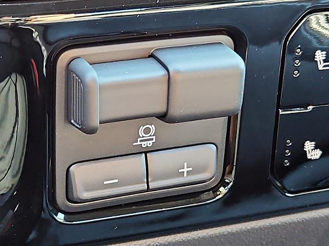 2025 GMC Sierra 1500 Vehicle Photo in TREVOSE, PA 19053-4984