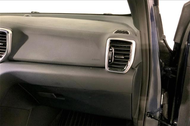 2022 Kia Sportage Vehicle Photo in Lees Summit, MO 64086