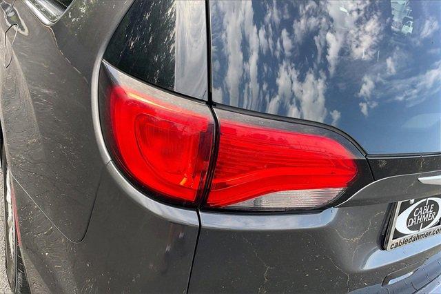 2018 Chrysler Pacifica Vehicle Photo in INDEPENDENCE, MO 64055-1314