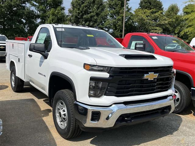 2024 Chevrolet Silverado 2500 HD Vehicle Photo in ALCOA, TN 37701-3235