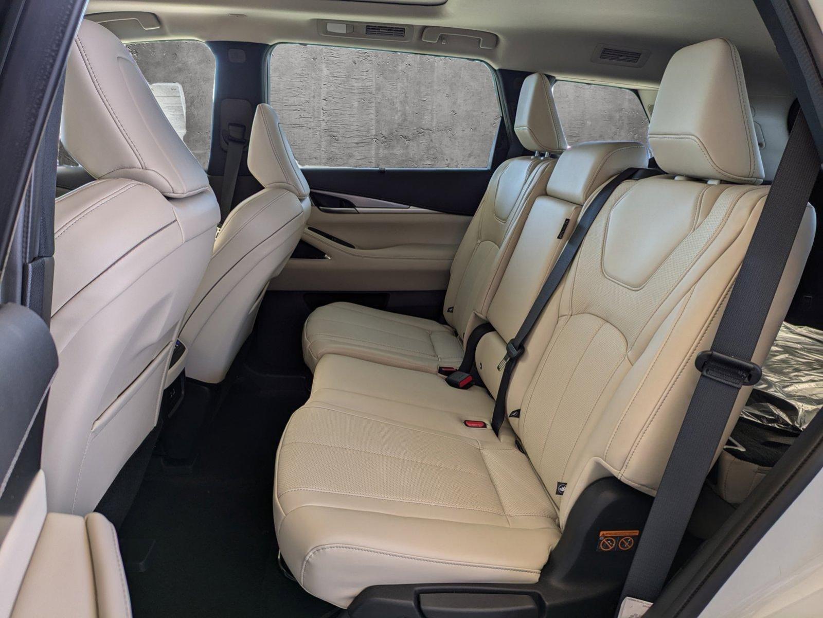 2025 INFINITI QX60 Vehicle Photo in Tustin, CA 92782