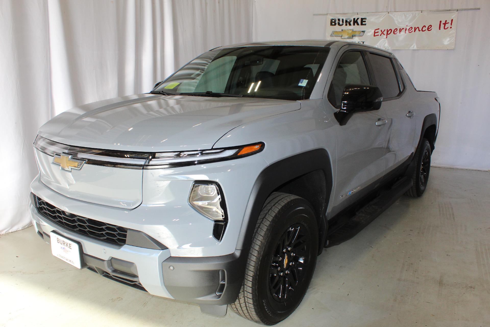 2025 Chevrolet Silverado EV Vehicle Photo in NORTHAMPTON, MA 01060-1120