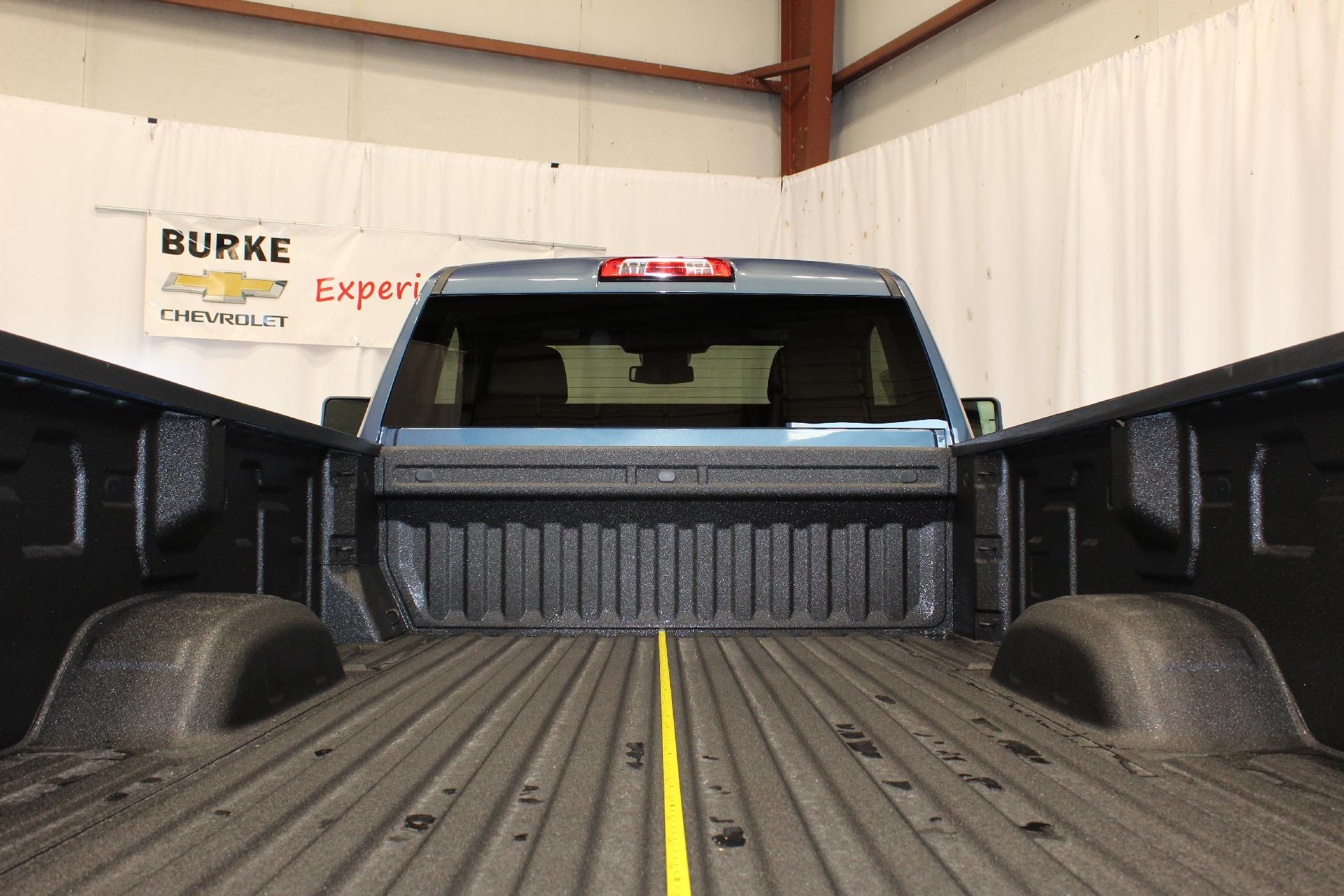 2025 Chevrolet Silverado 2500 HD Vehicle Photo in NORTHAMPTON, MA 01060-1120