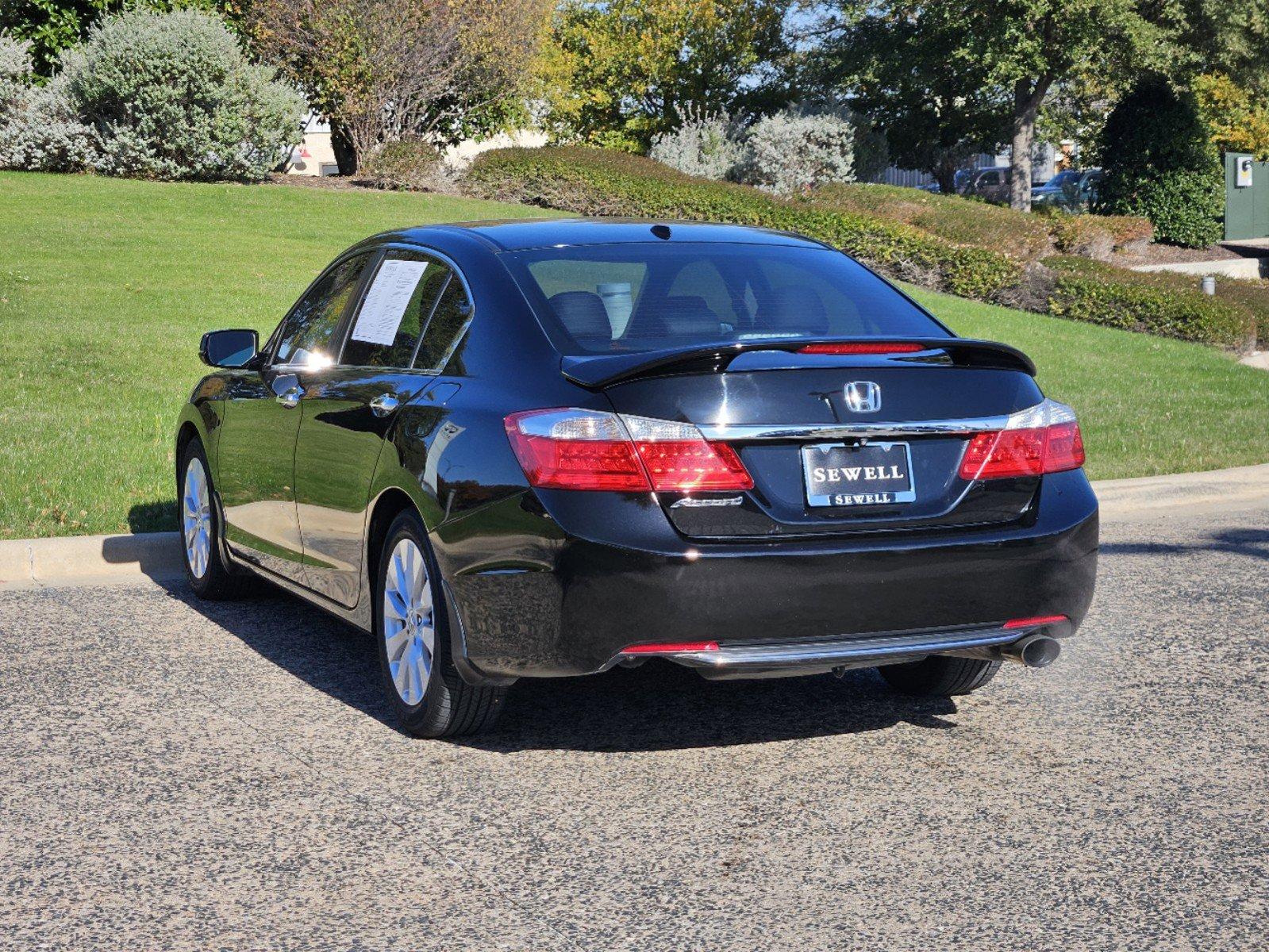 2015 Honda Accord Sedan Vehicle Photo in FORT WORTH, TX 76132