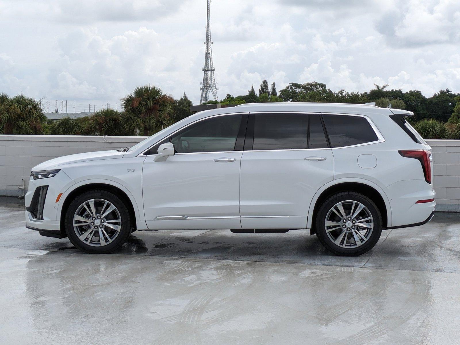 2024 Cadillac XT6 Vehicle Photo in WEST PALM BEACH, FL 33407-3296