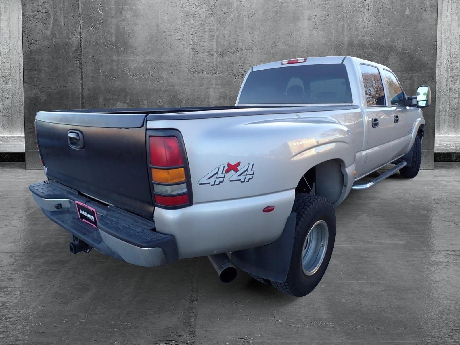 2005 Chevrolet Silverado 3500 Vehicle Photo in DENVER, CO 80221-3610