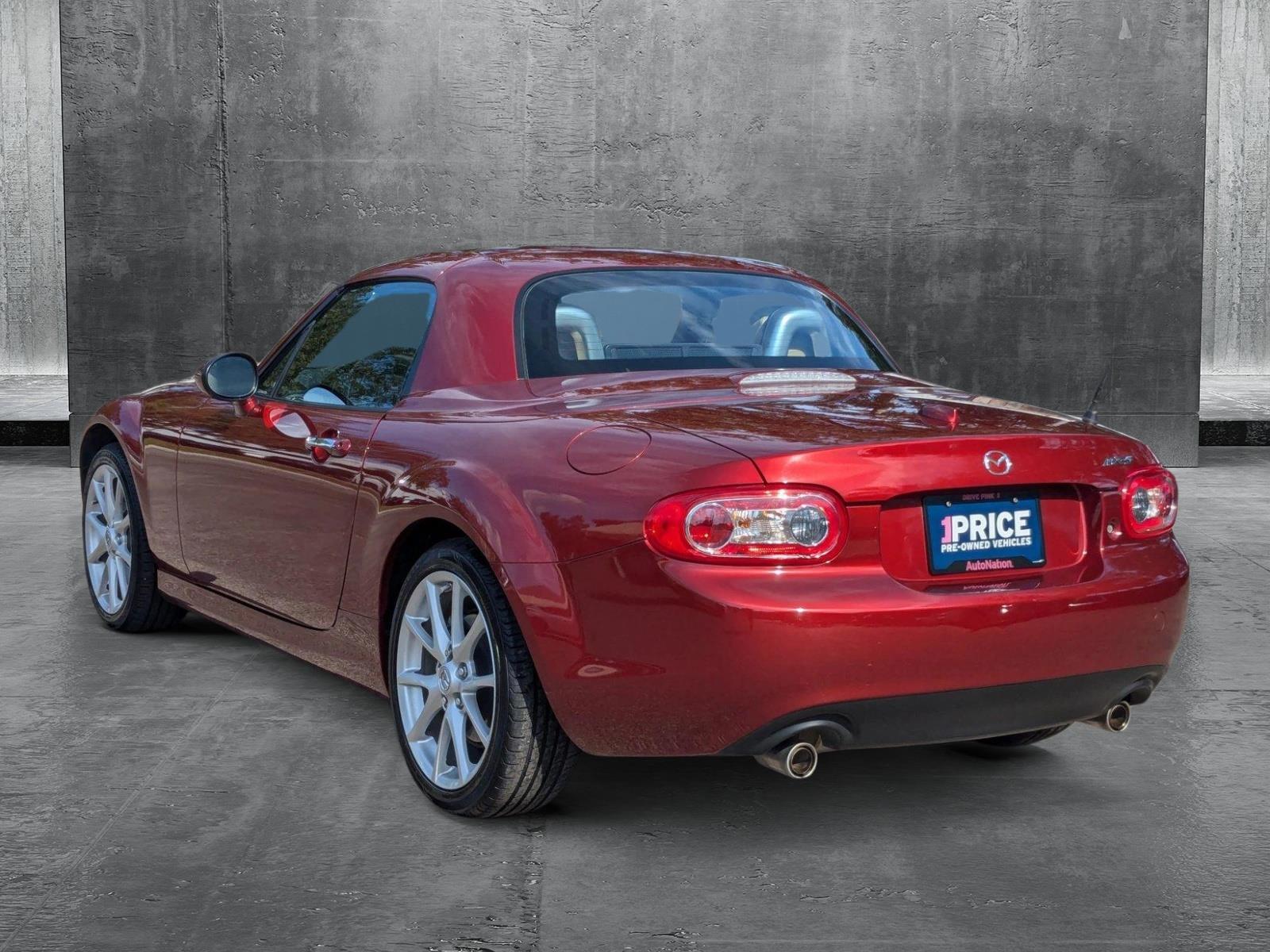 2011 Mazda MX-5 Miata Vehicle Photo in Tampa, FL 33614