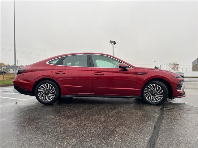 2025 Hyundai SONATA Hybrid Vehicle Photo in Shiloh, IL 62269