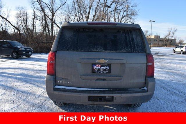 2017 Chevrolet Tahoe LT photo 2