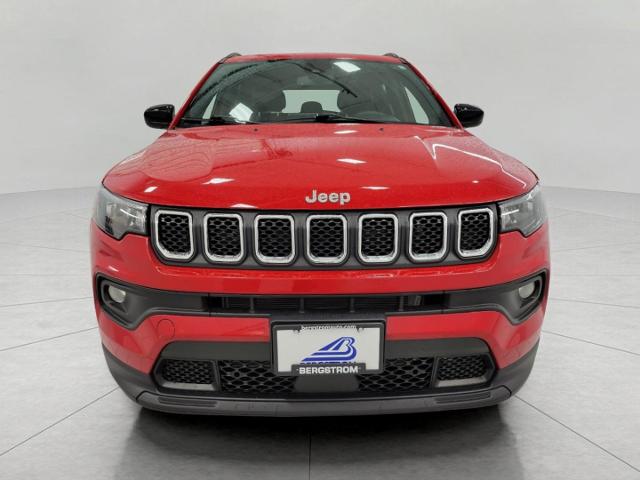 Used 2024 Jeep Compass Latitude Lux with VIN 3C4NJDFN6RT583817 for sale in Neenah, WI