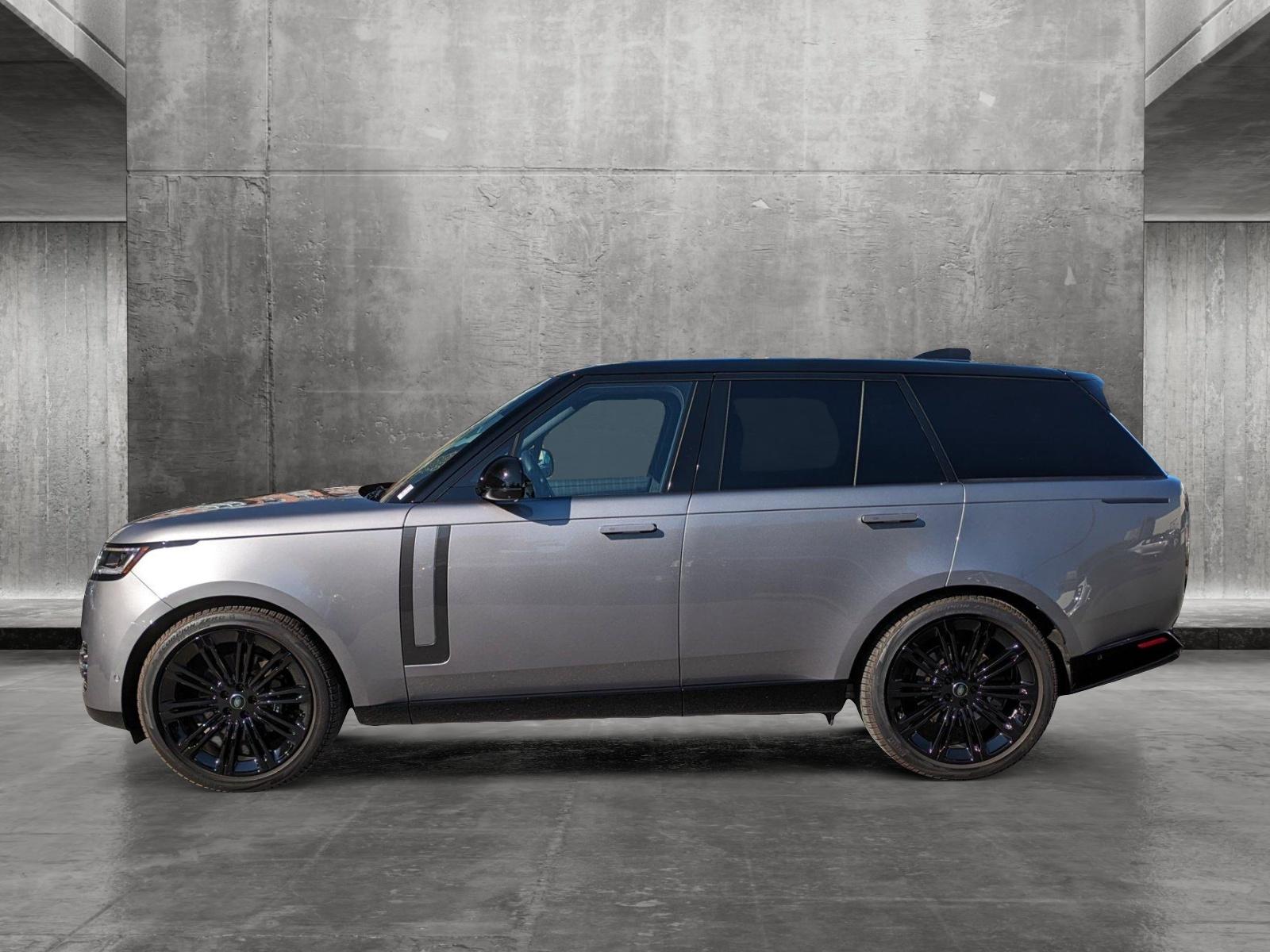 2024 Land Rover Range Rover Vehicle Photo in Bethesda, MD 20852