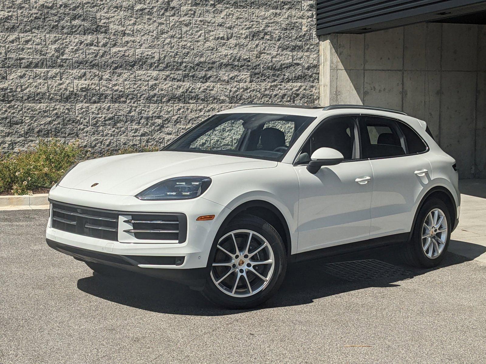 2024 Porsche Cayenne Vehicle Photo in Towson, MD 21204