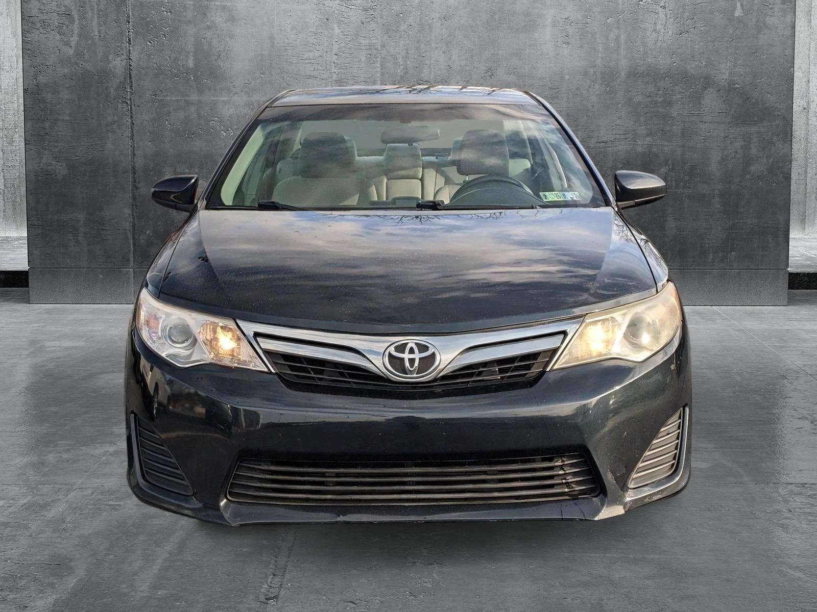 2013 Toyota Camry Vehicle Photo in TIMONIUM, MD 21093-2300