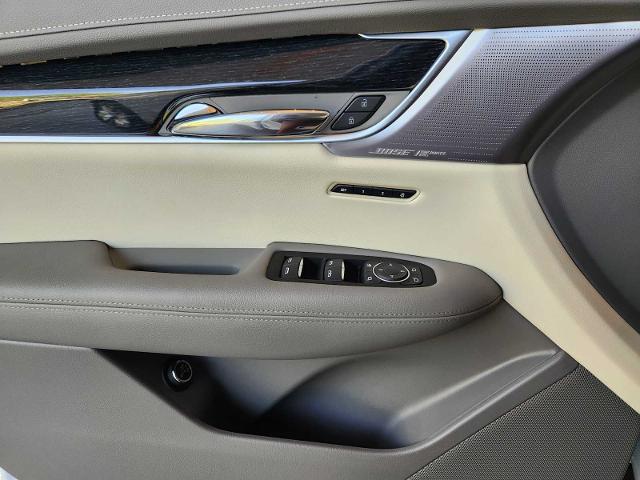 2025 Cadillac XT6 Vehicle Photo in HOUSTON, TX 77079