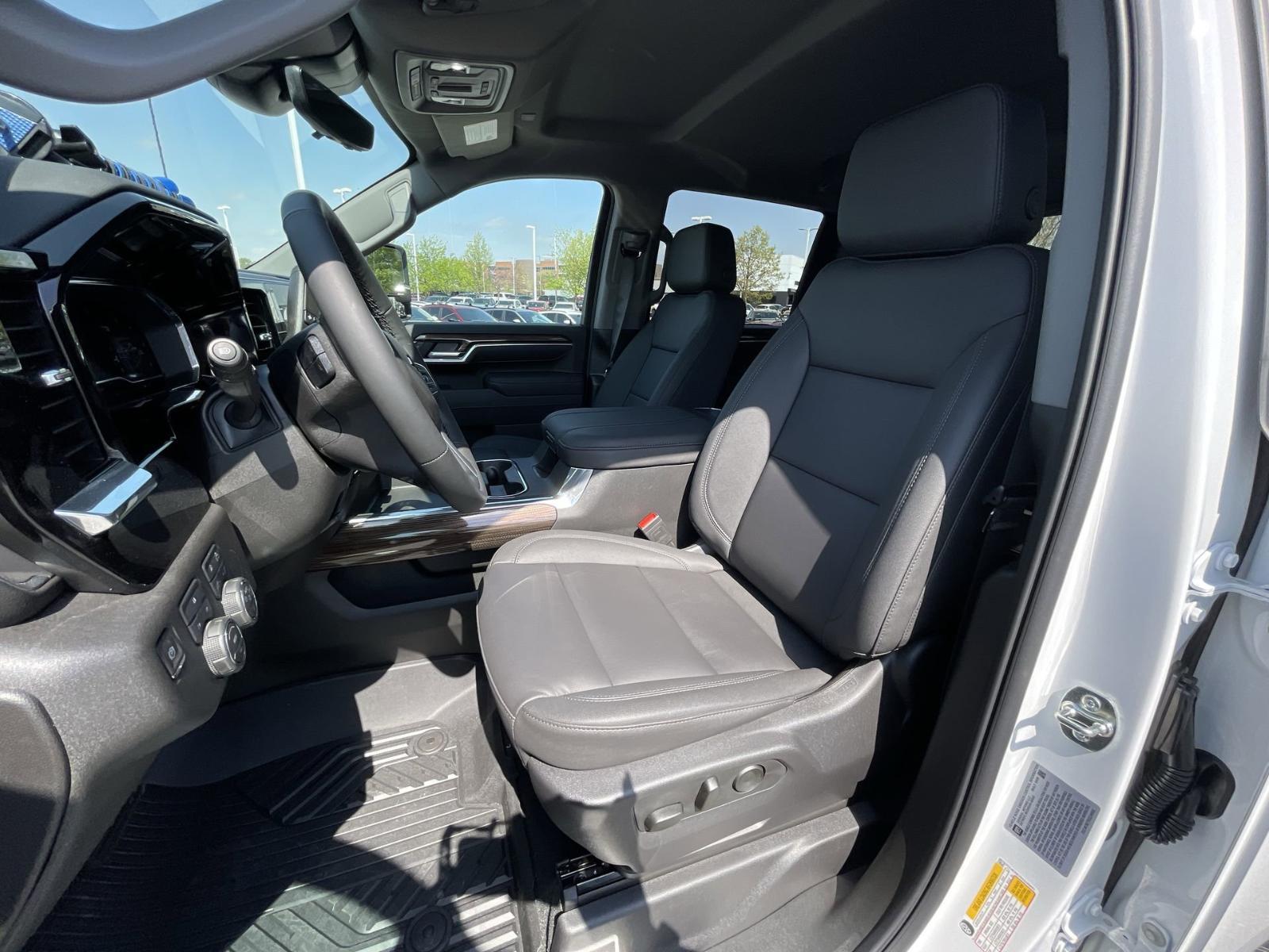 2025 Chevrolet Silverado 2500 HD Vehicle Photo in BENTONVILLE, AR 72712-4322