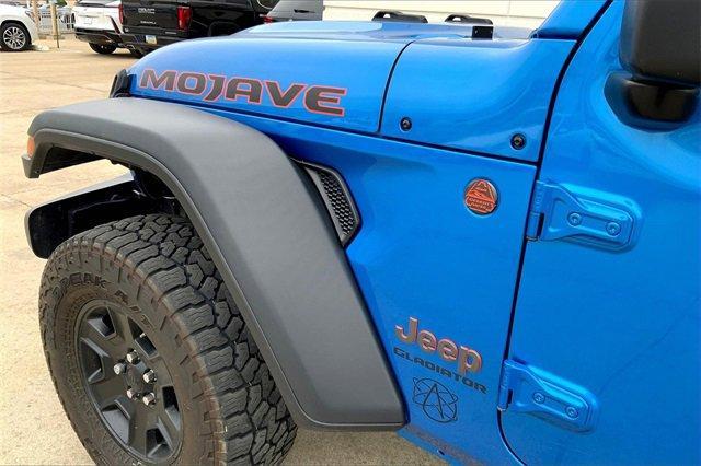 2022 Jeep Gladiator Vehicle Photo in TOPEKA, KS 66609-0000