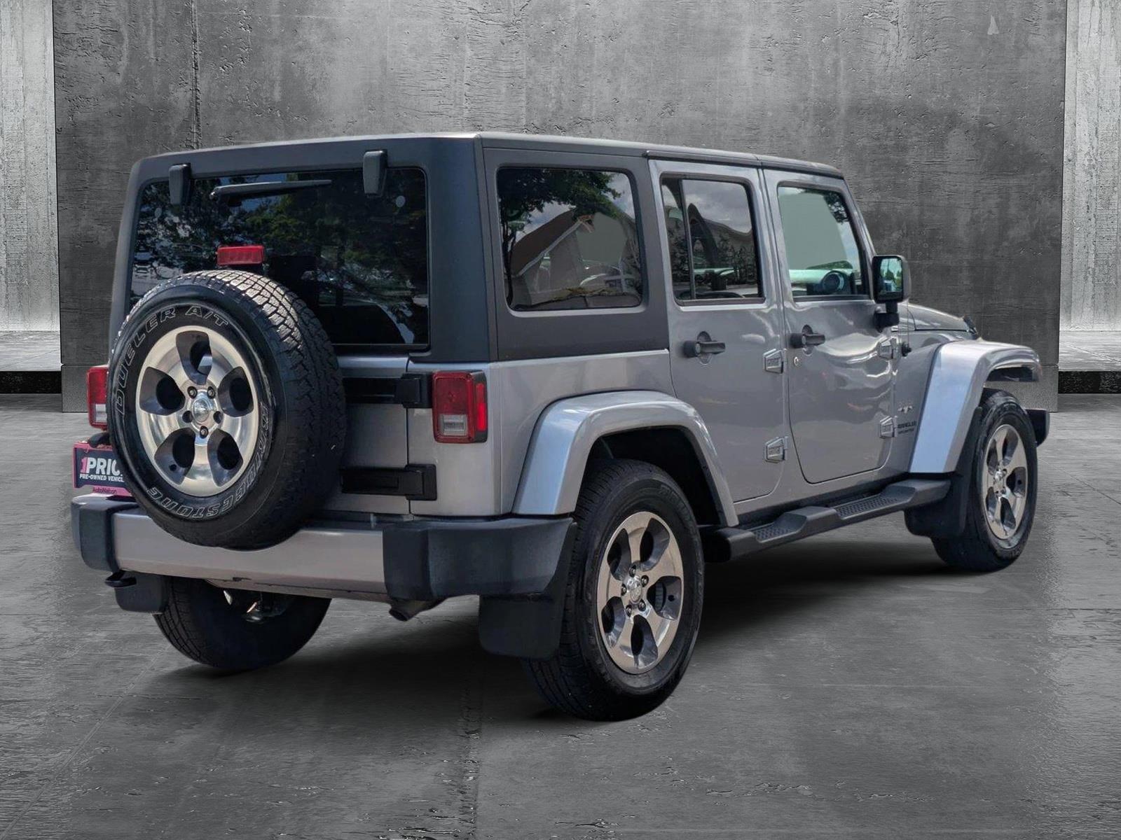 2017 Jeep Wrangler Unlimited Vehicle Photo in GREENACRES, FL 33463-3207