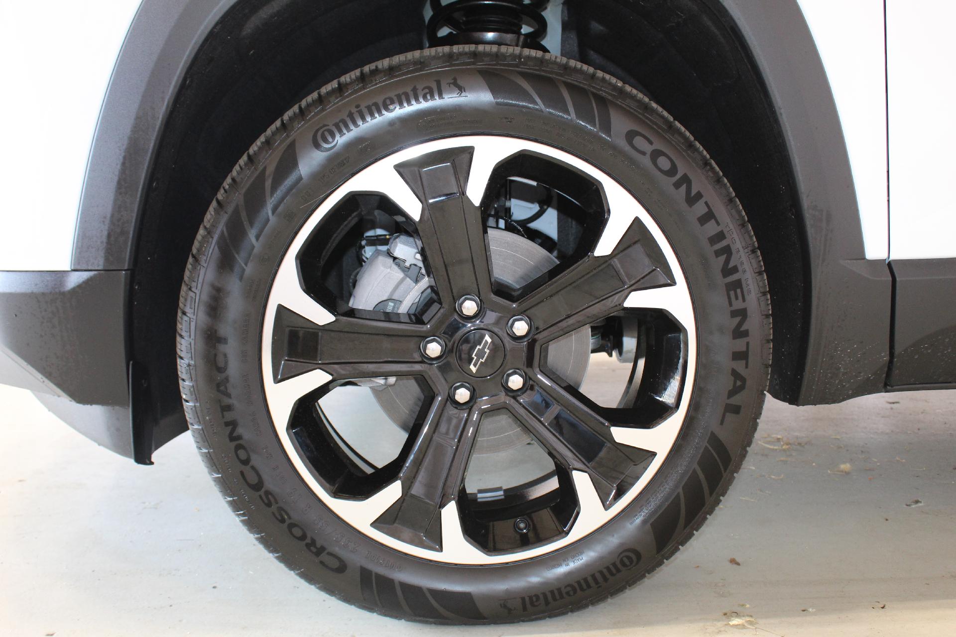 2025 Chevrolet Equinox Vehicle Photo in NORTHAMPTON, MA 01060-1120
