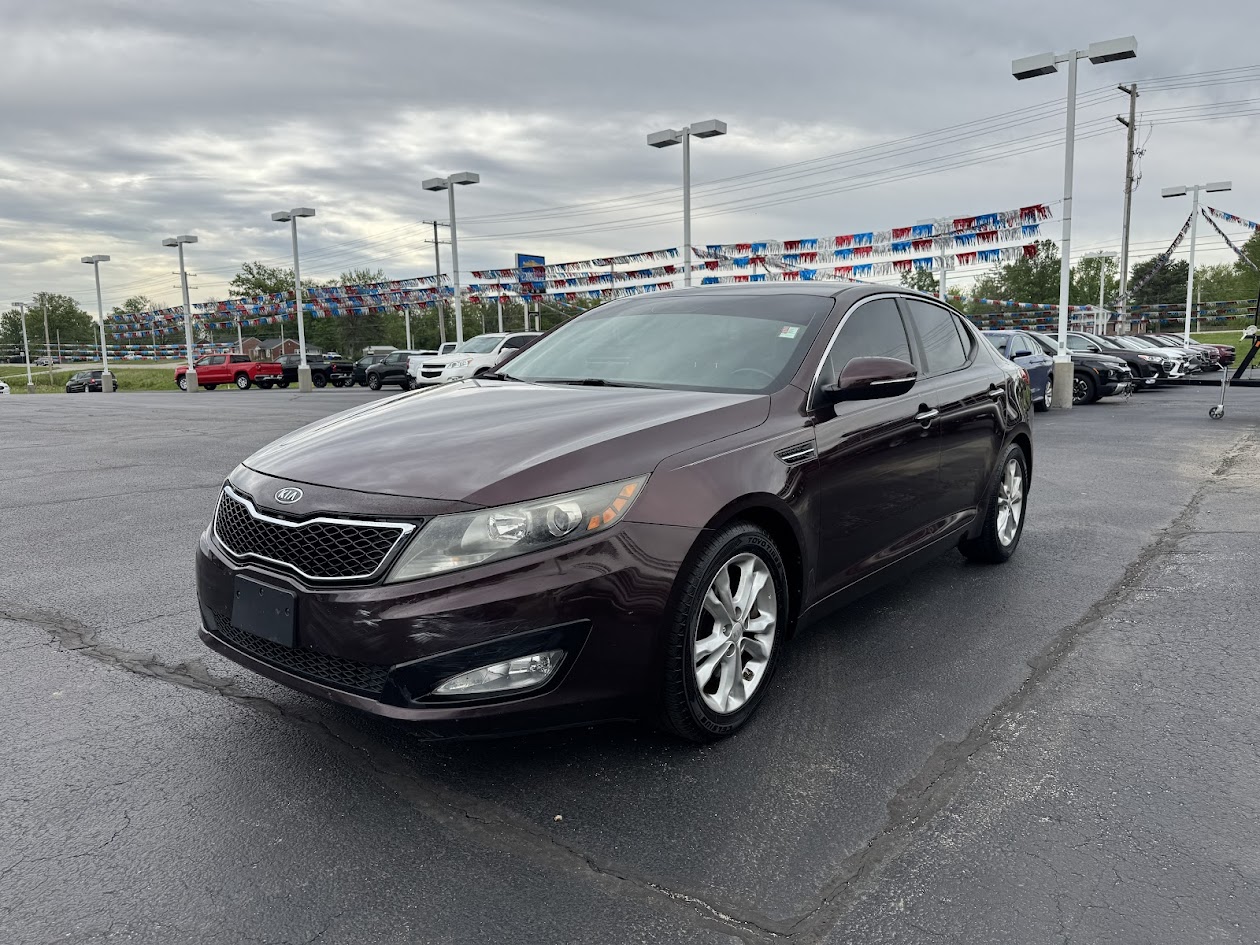 2012 Kia Optima Vehicle Photo in BOONVILLE, IN 47601-9633