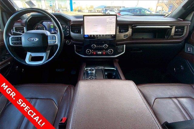 2022 Ford Expedition Vehicle Photo in TOPEKA, KS 66609-0000