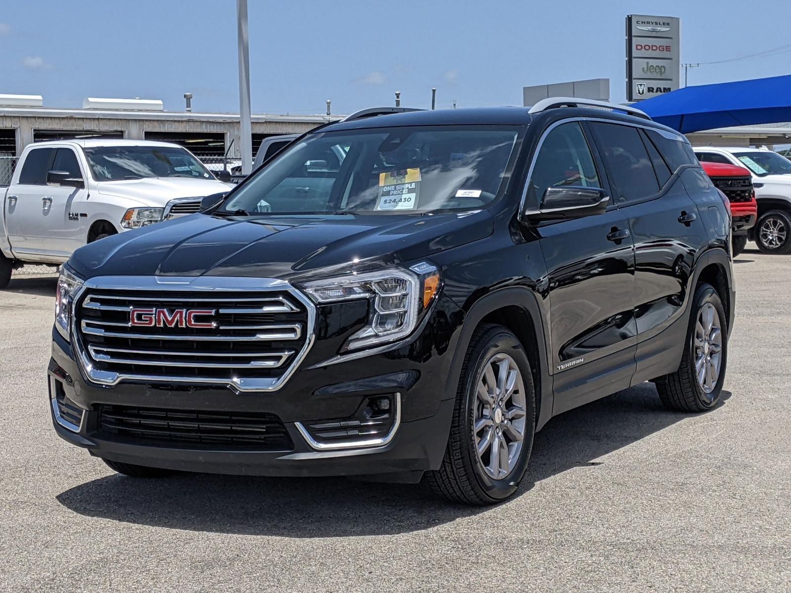 2024 GMC Terrain Vehicle Photo in Seguin, TX 78155