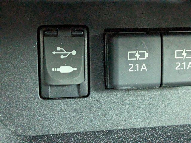 2019 Toyota Highlander Vehicle Photo in BRUNSWICK, GA 31525-1881