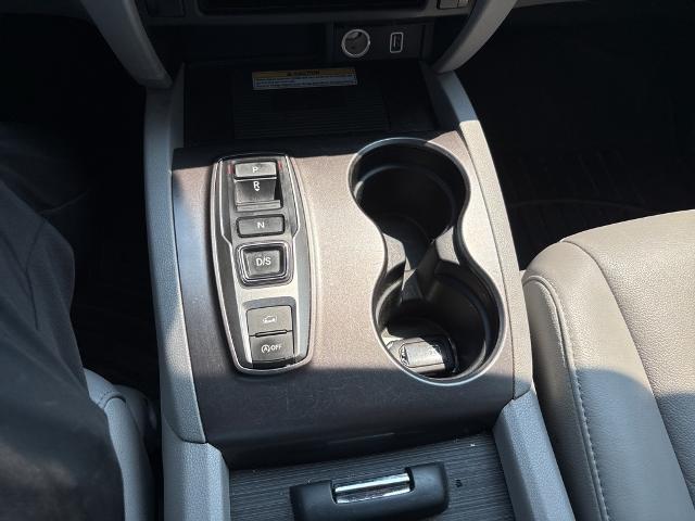 2022 Honda Pilot Vehicle Photo in Peoria, IL 61615