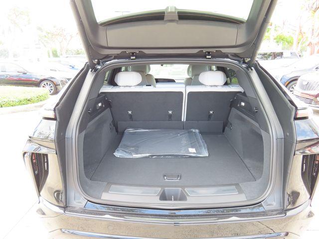 2025 Cadillac LYRIQ Vehicle Photo in DELRAY BEACH, FL 33483-3294
