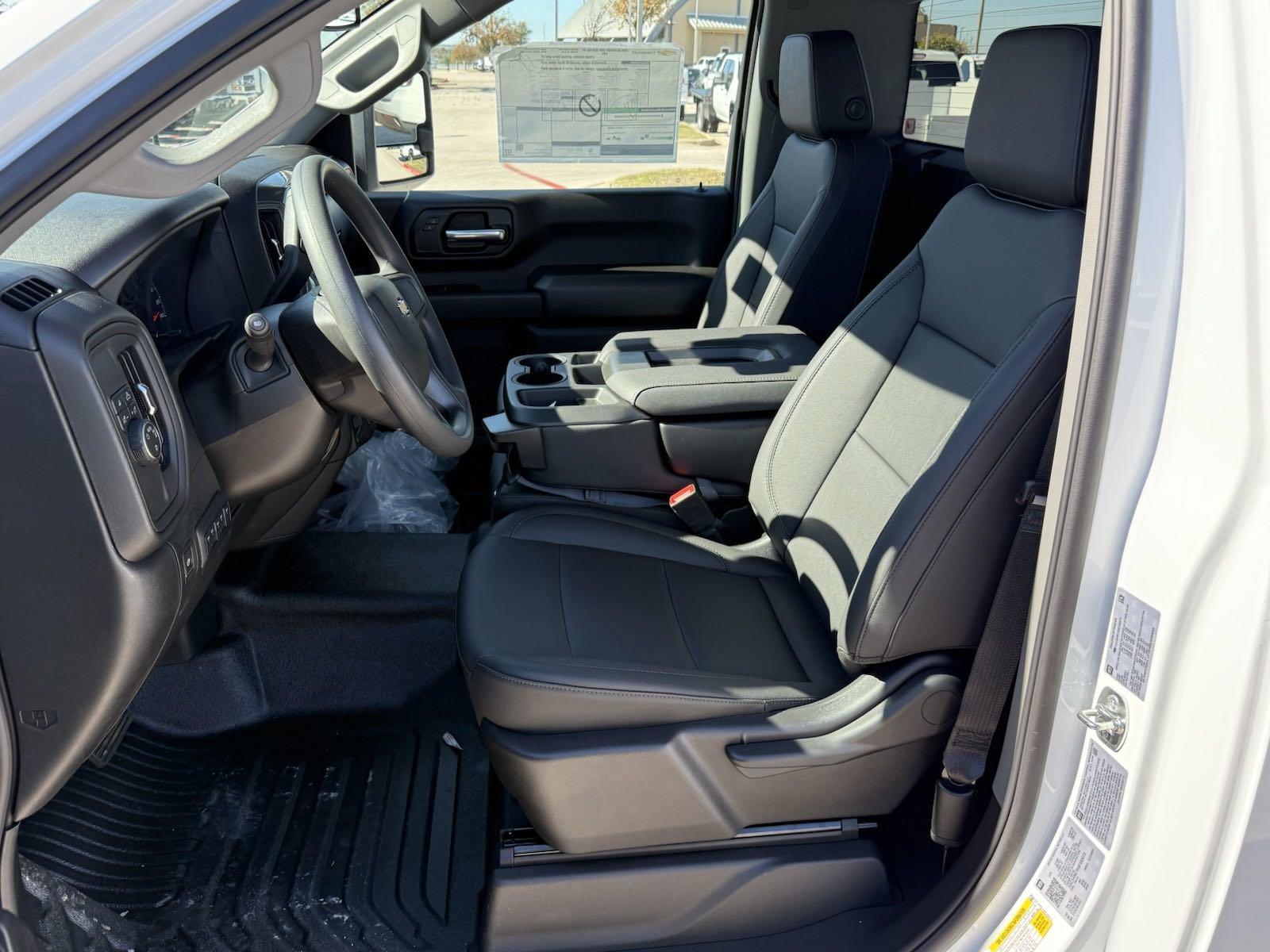 2025 Chevrolet Silverado 3500 HD Vehicle Photo in GEORGETOWN, TX 78626-7508