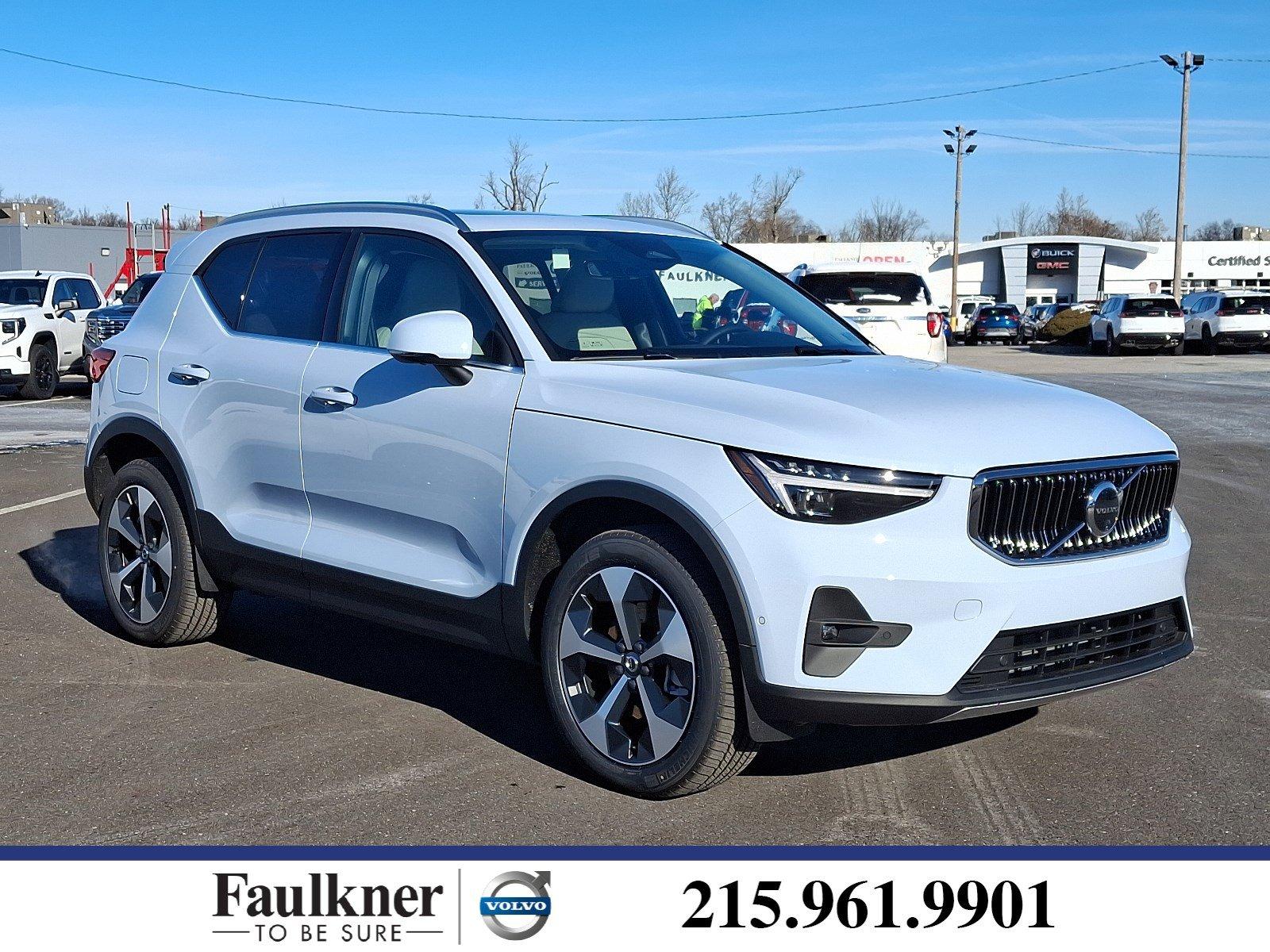2025 Volvo XC40 Vehicle Photo in Trevose, PA 19053