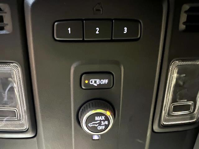2023 Chevrolet Suburban Vehicle Photo in Roslyn, NY 11576