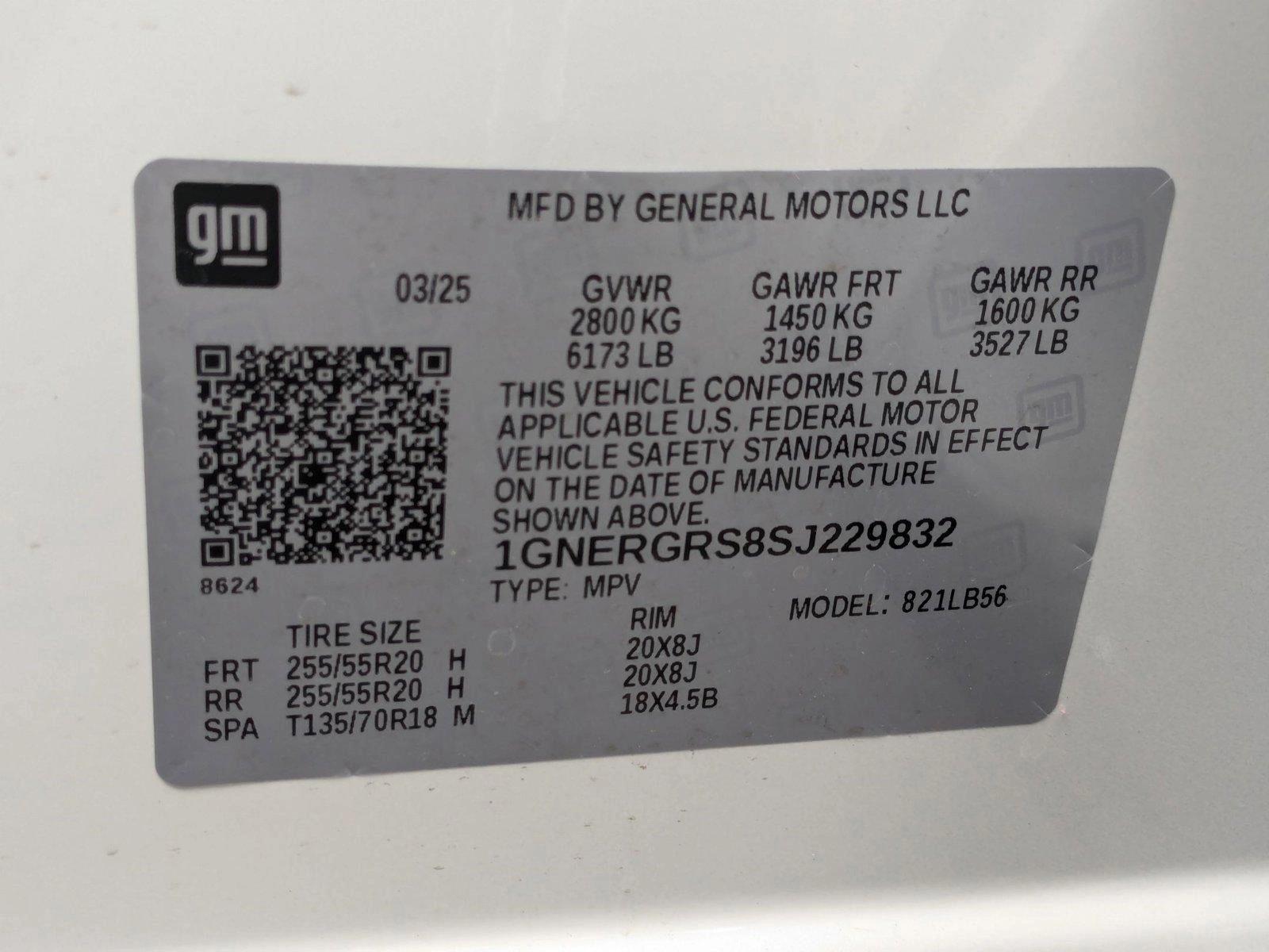 2025 Chevrolet Traverse Vehicle Photo in VALENCIA, CA 91355-1705