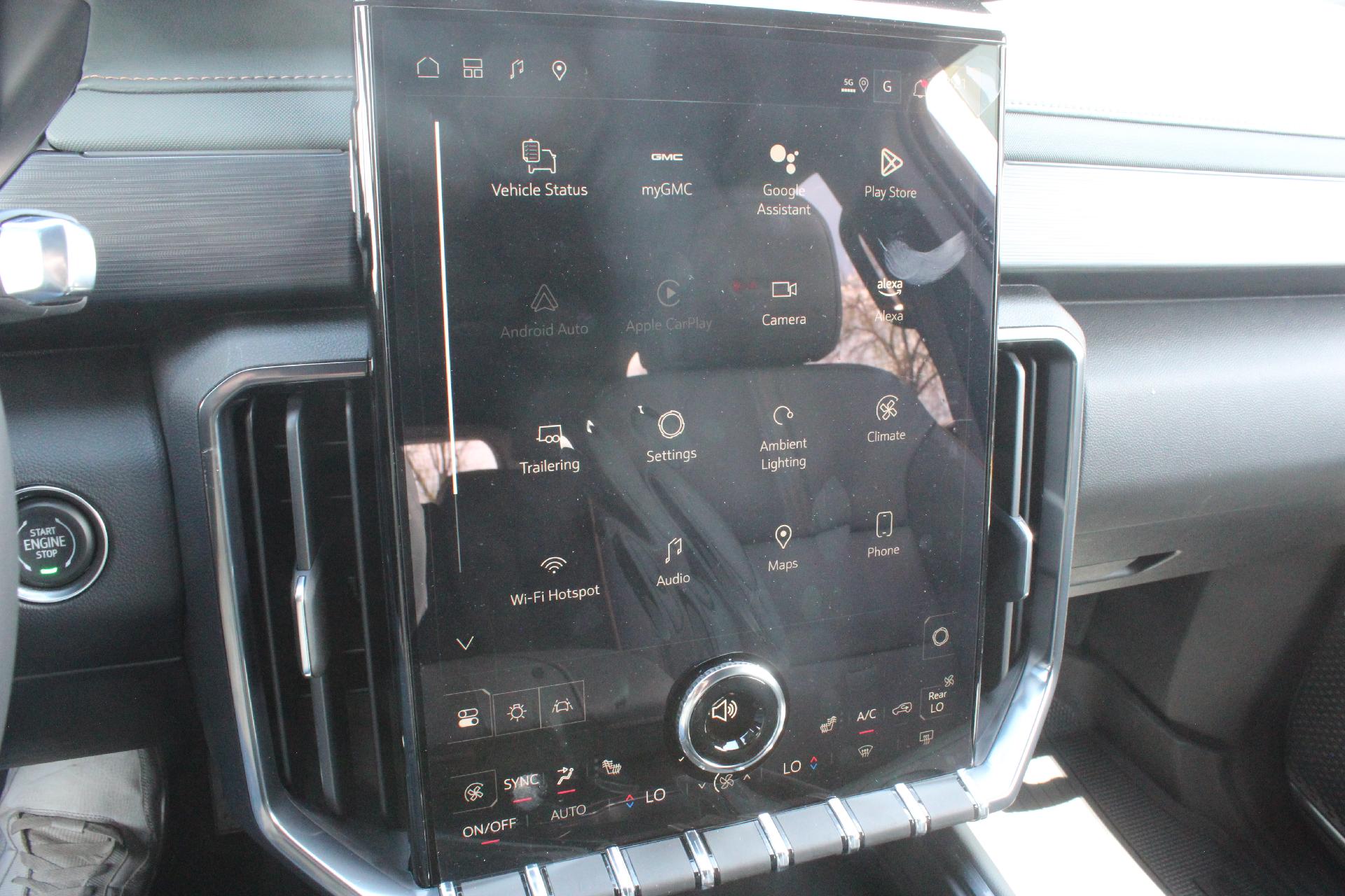 2025 GMC Acadia Vehicle Photo in AURORA, CO 80012-4011