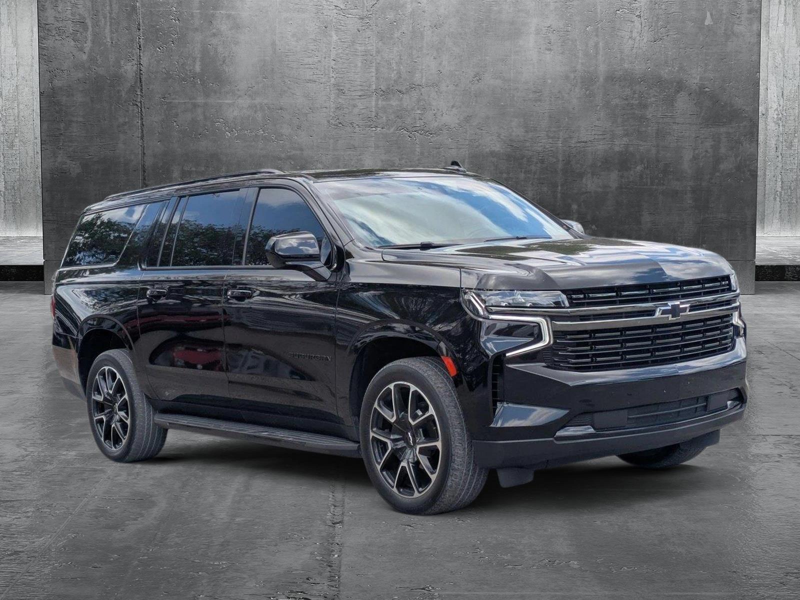 2021 Chevrolet Suburban Vehicle Photo in GREENACRES, FL 33463-3207