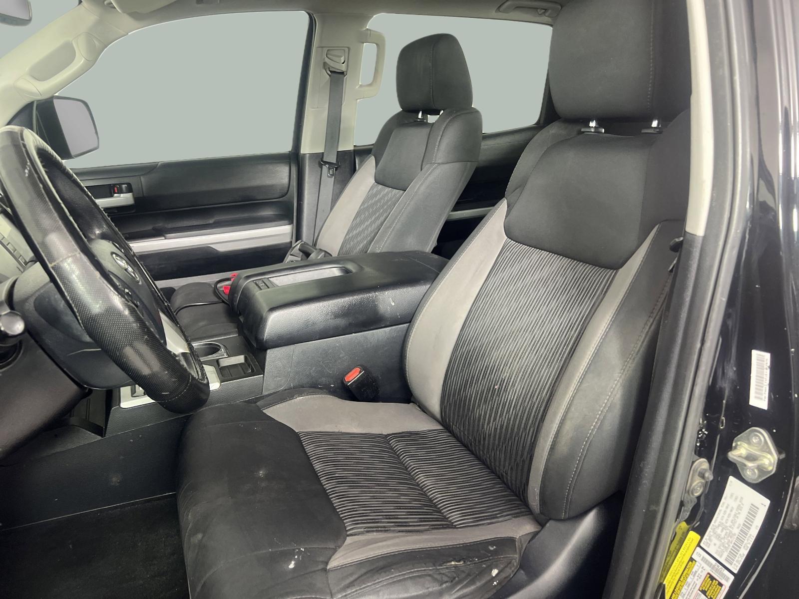 2017 Toyota Tundra 2WD Vehicle Photo in GEORGETOWN, TX 78626-7508
