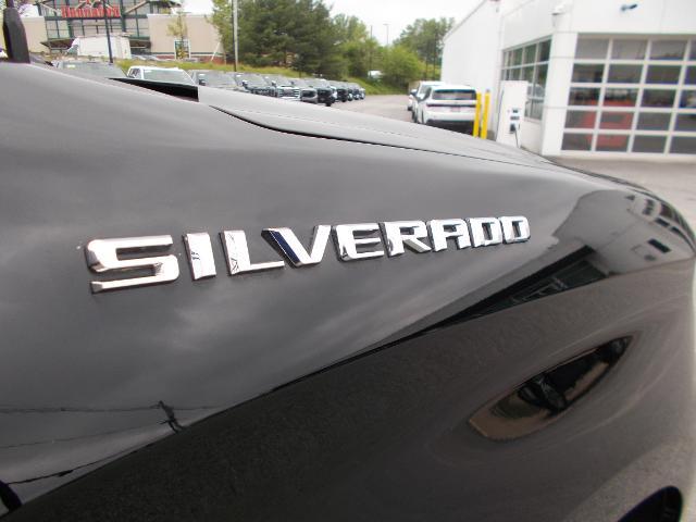 2021 Chevrolet Silverado 1500 Vehicle Photo in LOWELL, MA 01852-4336