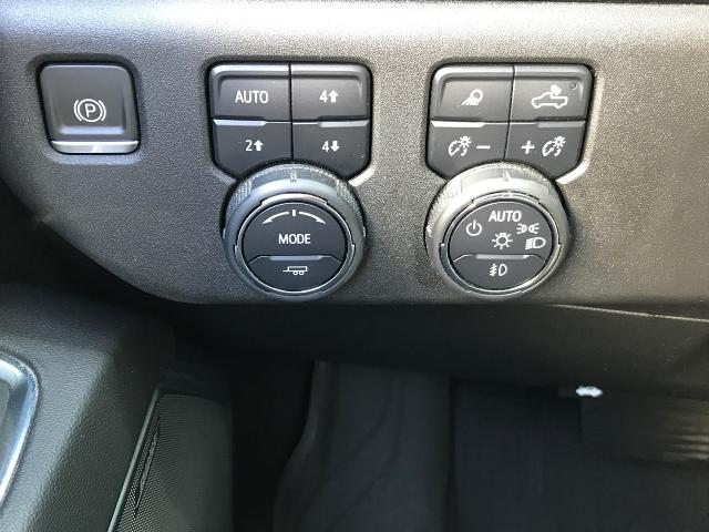 2023 Chevrolet Silverado 1500 Vehicle Photo in GREEN BAY, WI 54303-3330