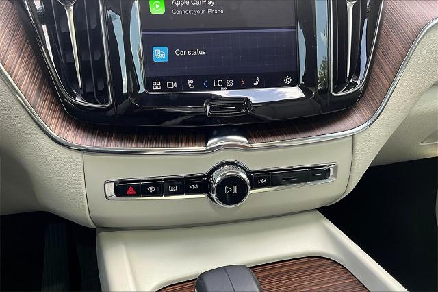 2022 Volvo XC60 Vehicle Photo in Houston, TX 77007