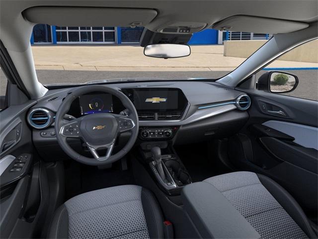 2025 Chevrolet Trax Vehicle Photo in ENGLEWOOD, CO 80113-6708