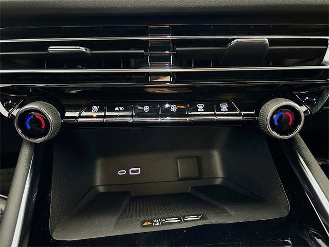 2025 Chevrolet Traverse Vehicle Photo in PUYALLUP, WA 98371-4149