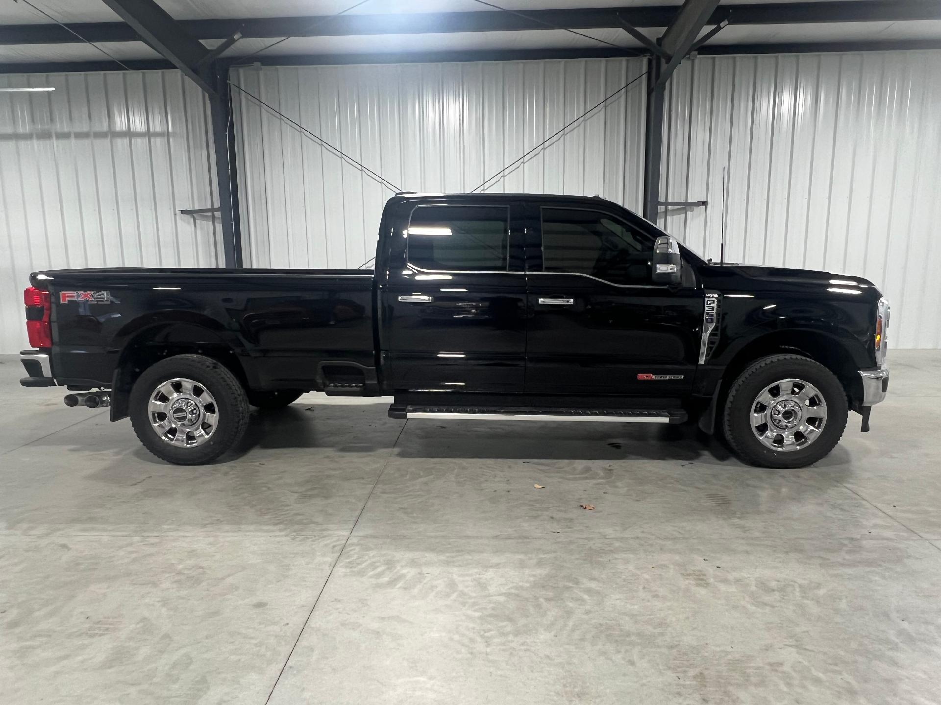 Used 2023 Ford F-350 Super Duty Lariat with VIN 1FT8W3BM1PED95533 for sale in Kansas City