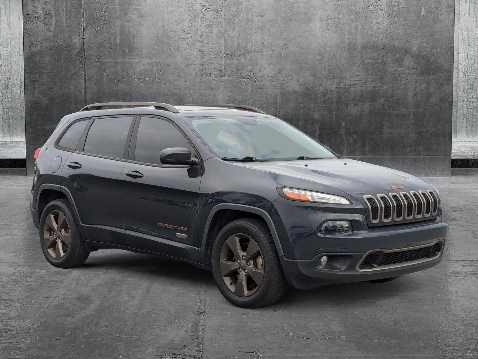 2017 Jeep Cherokee Vehicle Photo in St. Petersburg, FL 33713