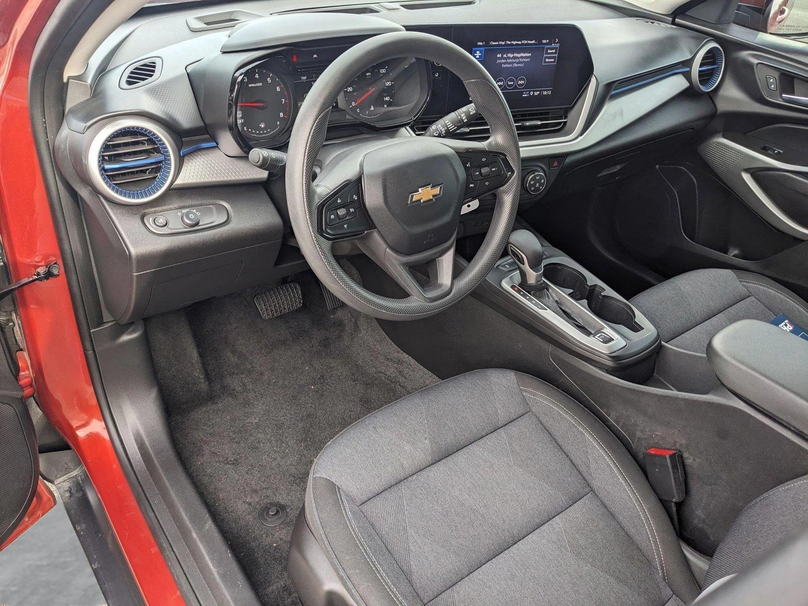 2024 Chevrolet Trax Vehicle Photo in HOUSTON, TX 77034-5009