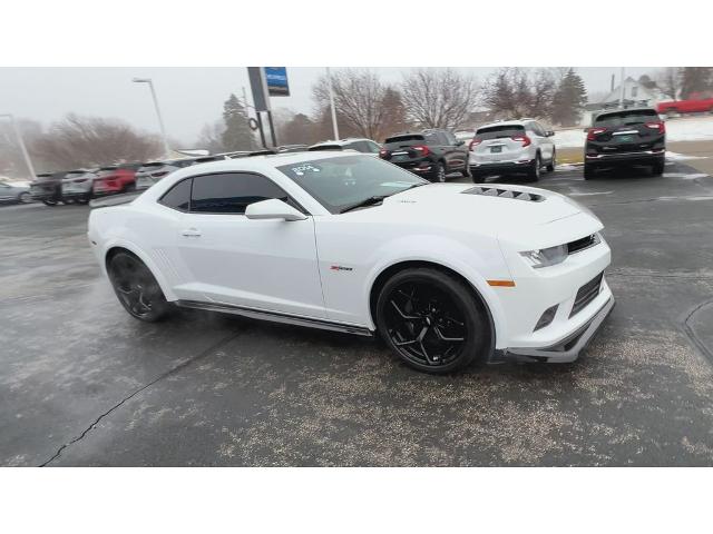 Used 2014 Chevrolet Camaro Z/28 with VIN 2G1FS1EE0E9700251 for sale in Lewiston, Minnesota