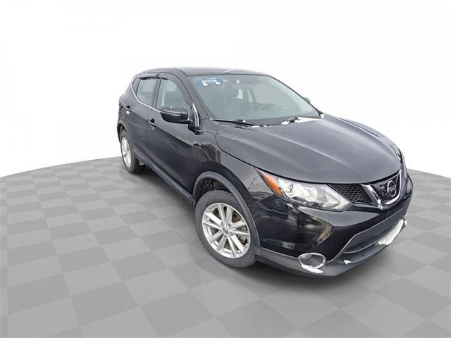 Used 2018 Nissan Qashqai SV with VIN JN1BJ1CP7JW181121 for sale in Columbus, OH