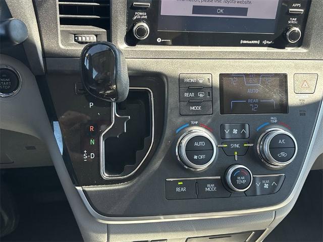 2020 Toyota Sienna Vehicle Photo in ALBERTVILLE, AL 35950-0246