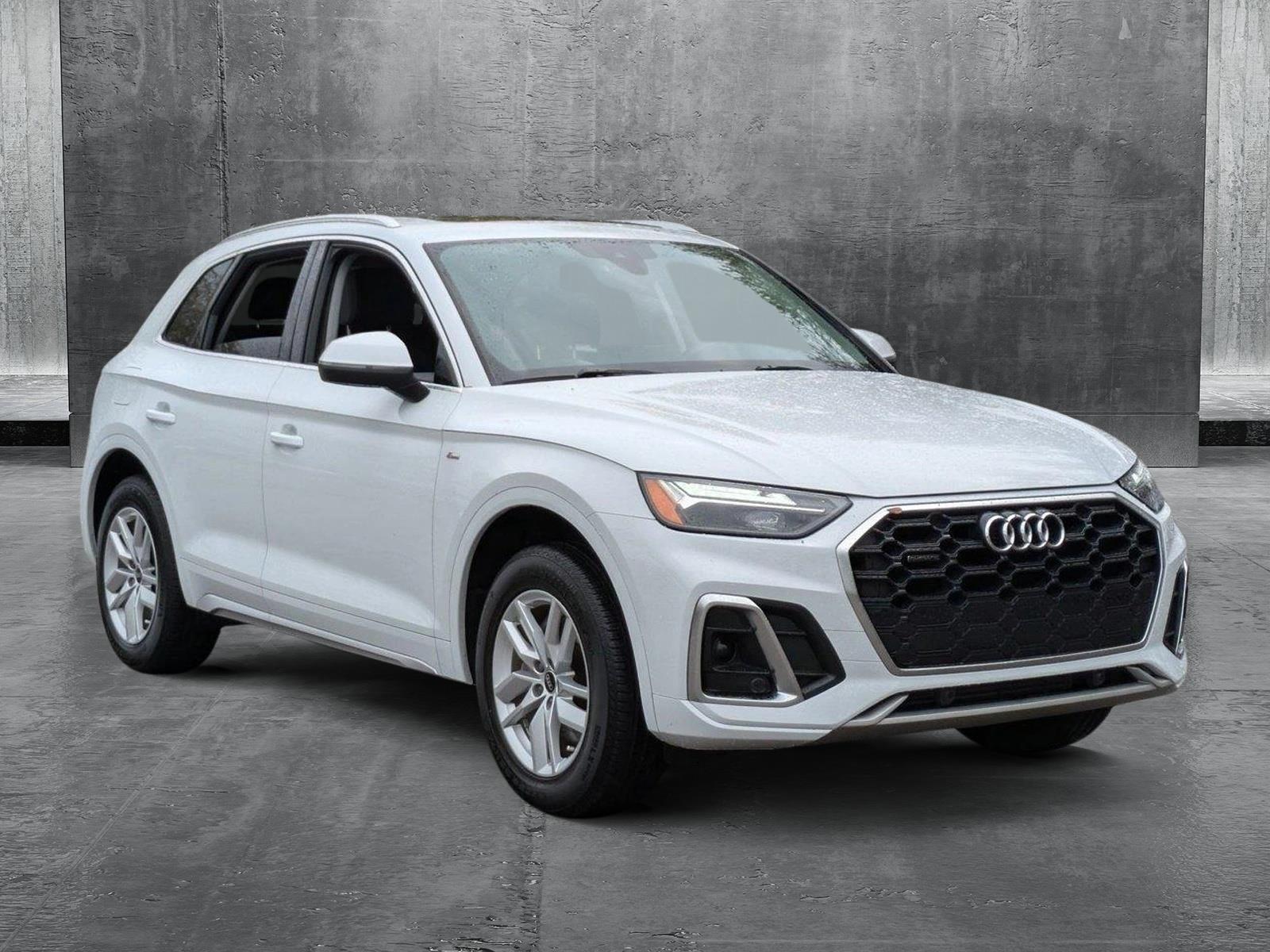 2022 Audi Q5 Vehicle Photo in Tampa, FL 33614