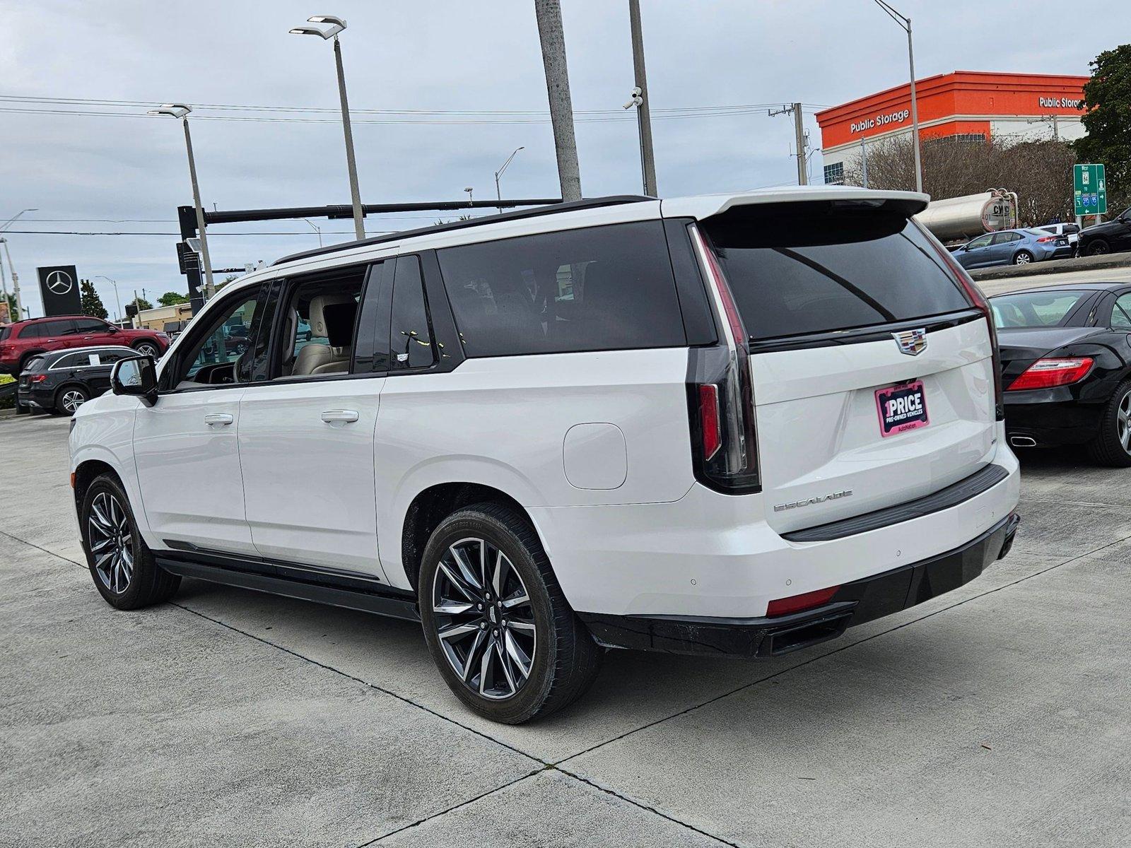 2021 Cadillac Escalade ESV Vehicle Photo in Pembroke Pines, FL 33027