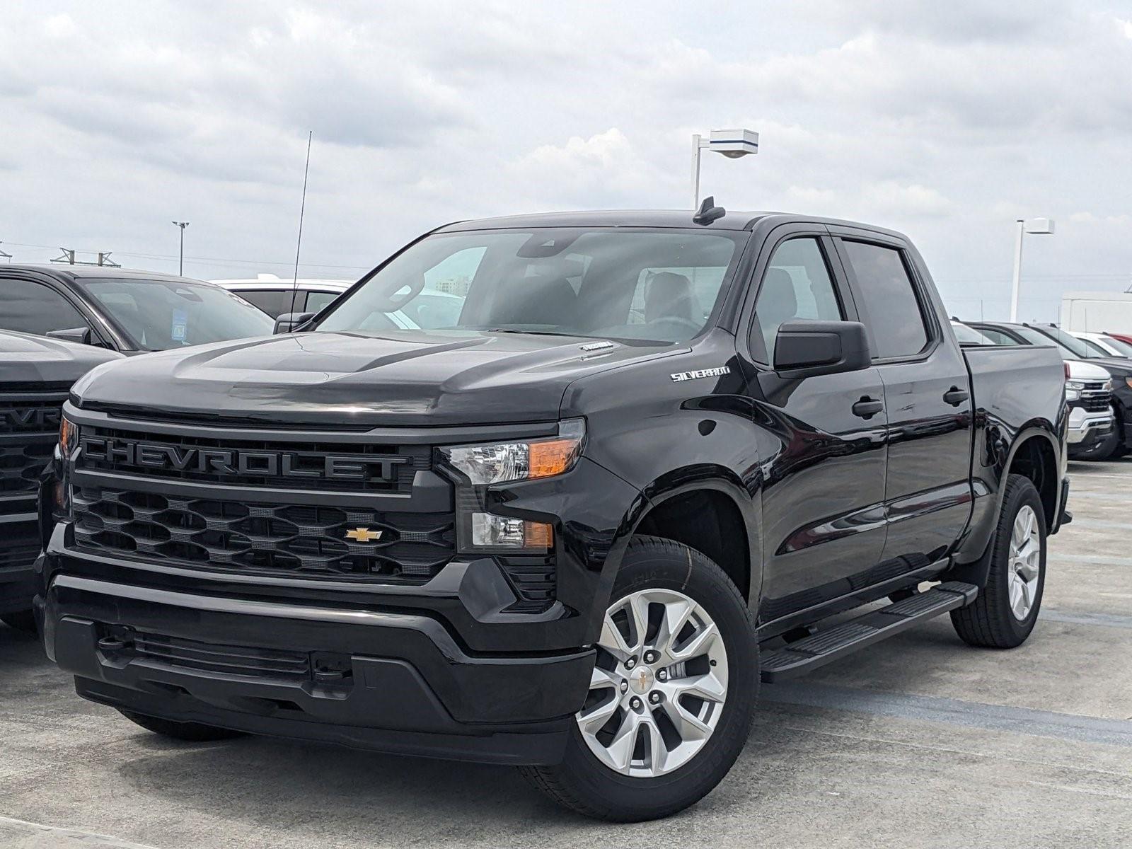 2025 Chevrolet Silverado 1500 Vehicle Photo in MIAMI, FL 33172-3015